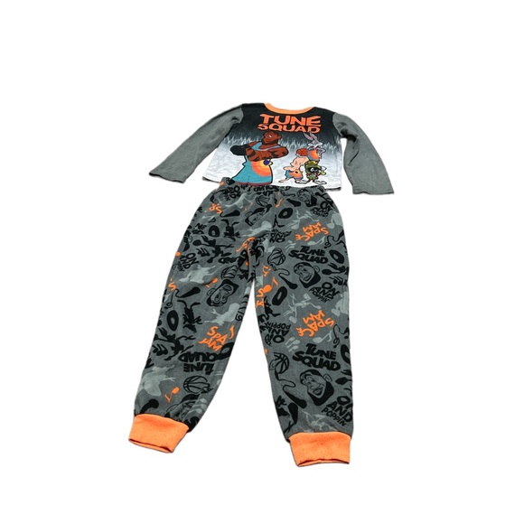 Boys Tune Squad pajama set - Picture 2 of 7
